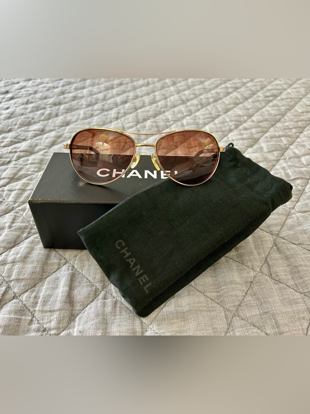 CHANEL Polarized Gold Aviator Sunglasses 4201 Full Set Italy - Picture 6 of 16